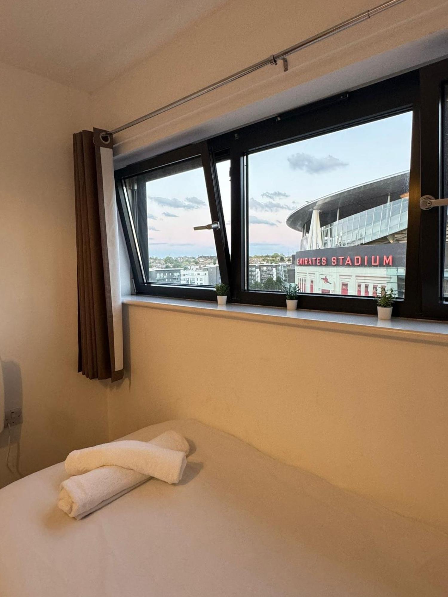 The Emirates Stadium Apartment London Exterior foto